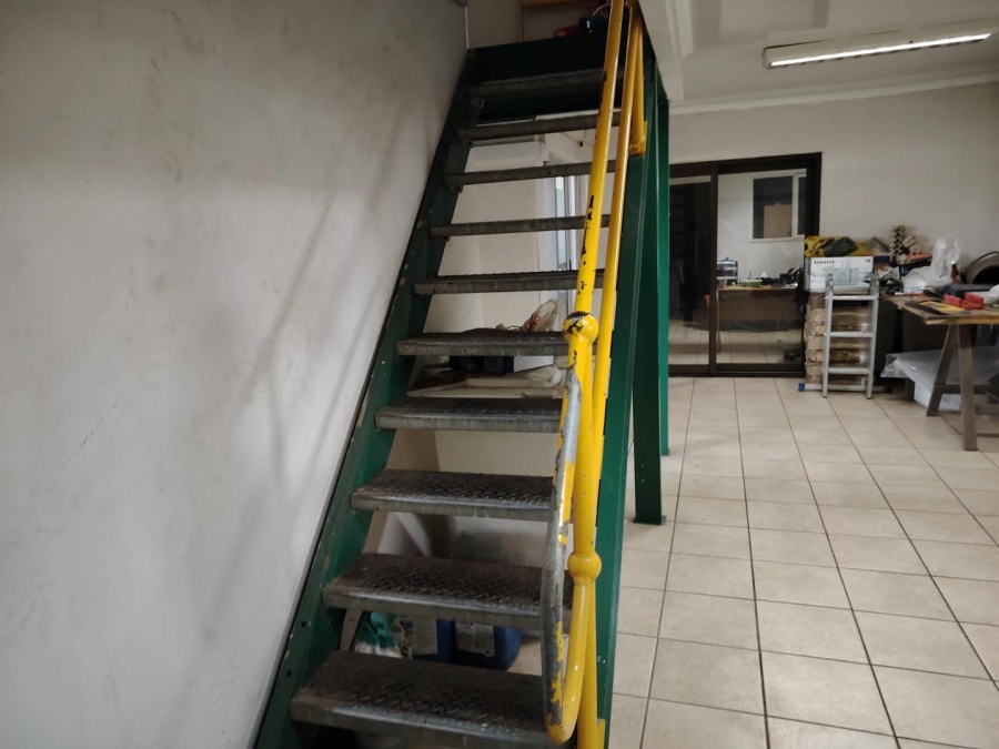 To Let commercial Property for Rent in Triangle Farm Western Cape